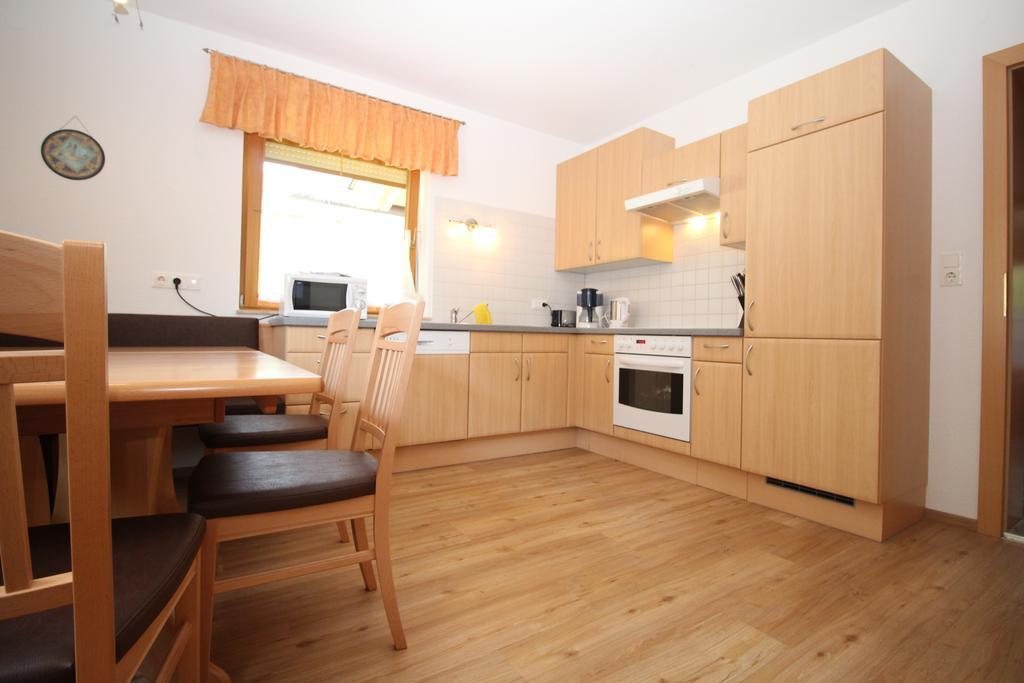 Apartamento Haus Peter Schiestl Zell am Ziller Habitación foto