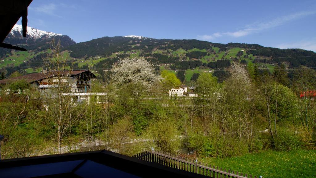 Apartamento Haus Peter Schiestl Zell am Ziller Exterior foto