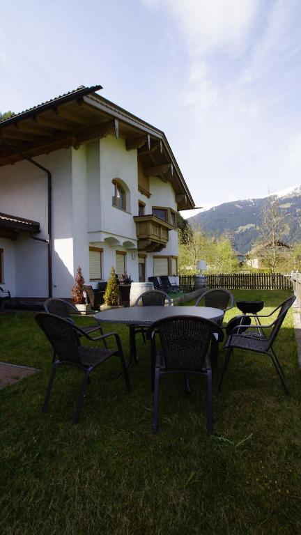 Apartamento Haus Peter Schiestl Zell am Ziller Exterior foto